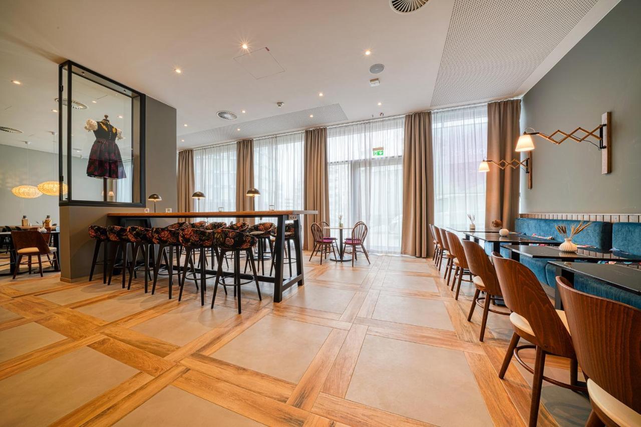 Vienna House Easy By Wyndham Freiburg City Екстер'єр фото